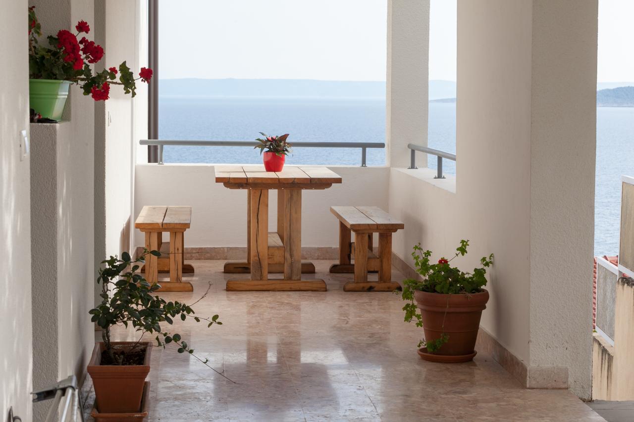 Apartments Juric Брела Екстериор снимка
