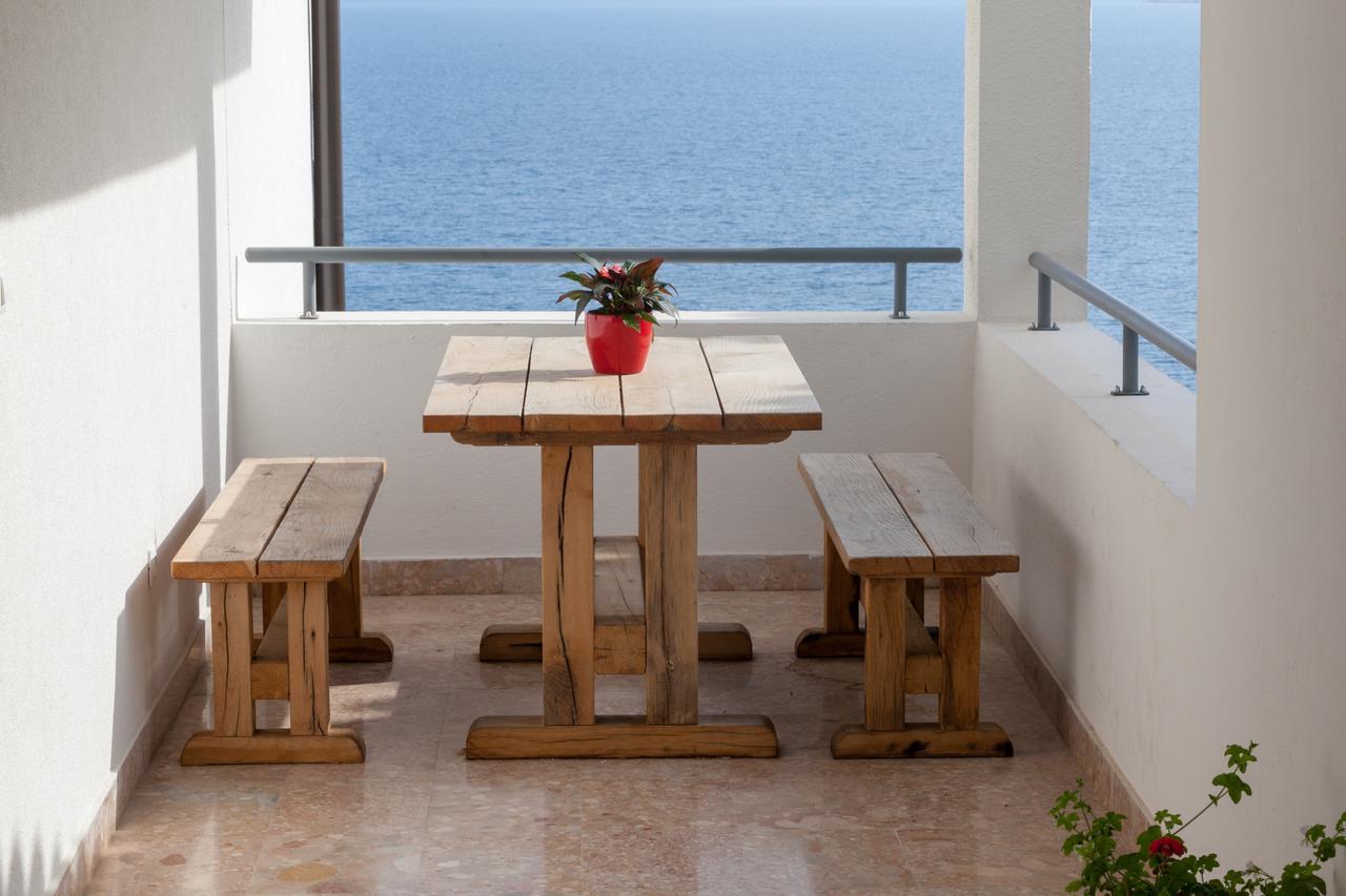 Apartments Juric Брела Екстериор снимка