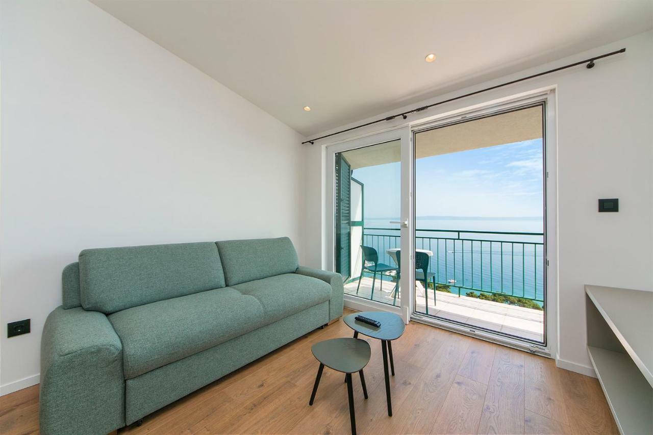 Apartments Juric Брела Екстериор снимка