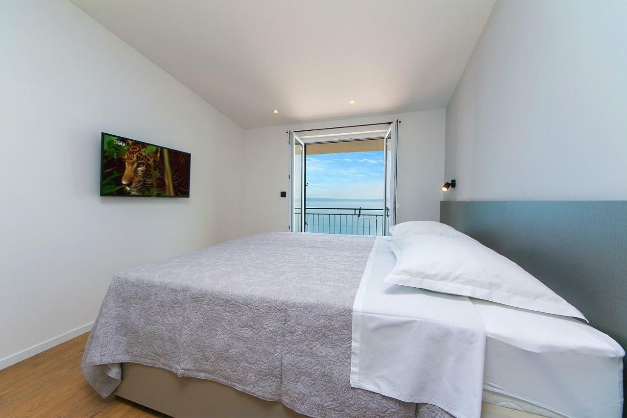 Apartments Juric Брела Екстериор снимка