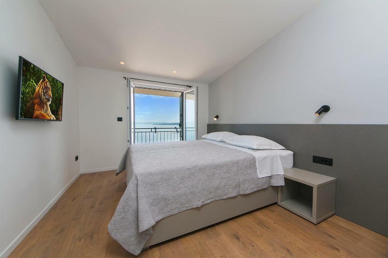 Apartments Juric Брела Екстериор снимка